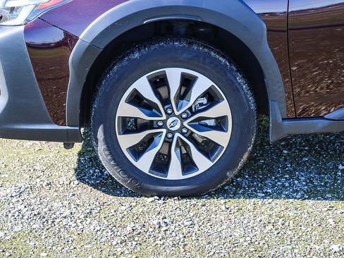 Used 2023 Subaru Outback Limited image 9