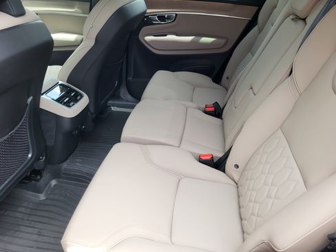 Certified 2026 Volvo XC90 B5 Plus w/ Protection Package AWD/4WD image 23