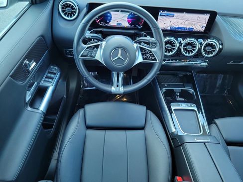 Certified 2025 Mercedes-Benz GLA 250 image 16