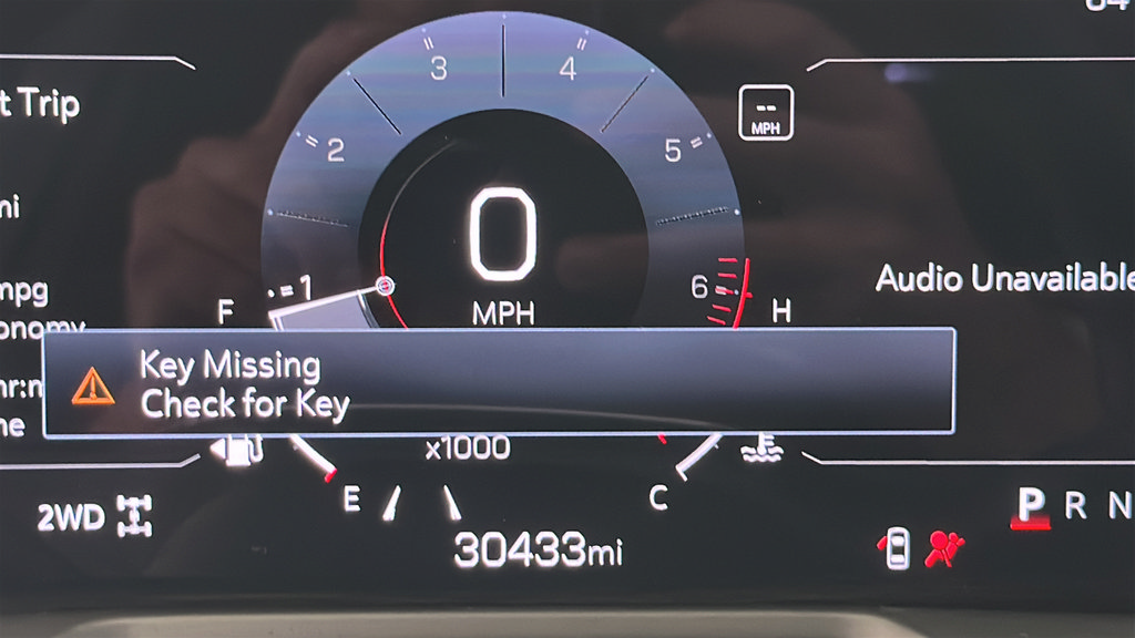 Used 2025 GMC Acadia Elevation AWD/4WD image 15