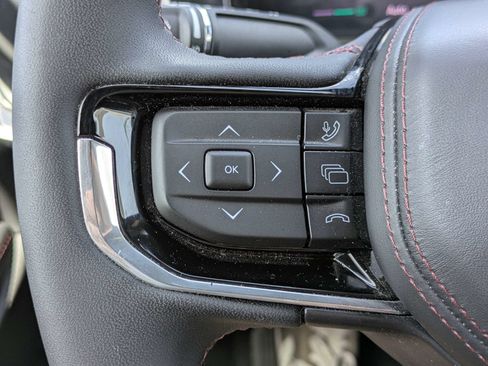Used 2024 Jeep Wagoneer Launch Edition AWD/4WD image 30