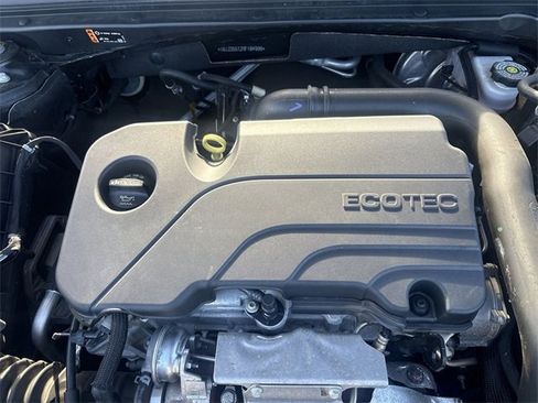 Used 2022 Chevrolet Malibu LT image 31