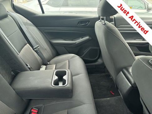 Used 2024 Nissan Altima 2.5 SV FWD image 14