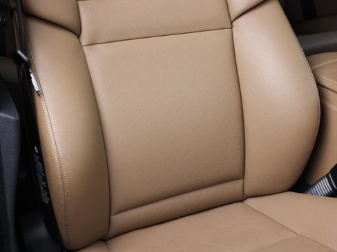 Used 2006 BMW M5 image 86