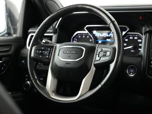 Used 2021 GMC Yukon XL Denali w/ Denali Premium Package AWD/4WD image 11