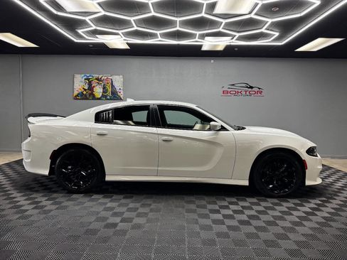 Used 2019 Dodge Charger GT w/ Driver Confidence Group image 14