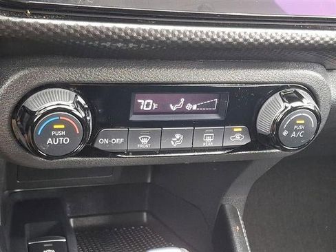 Used 2022 Nissan Kicks SV image 16