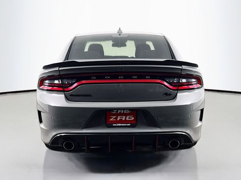 Used 2019 Dodge Charger R/T w/ Blacktop Package RWD image 4