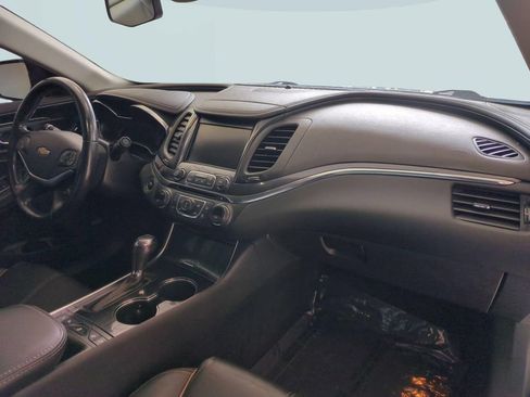Used 2019 Chevrolet Impala Premier FWD image 29