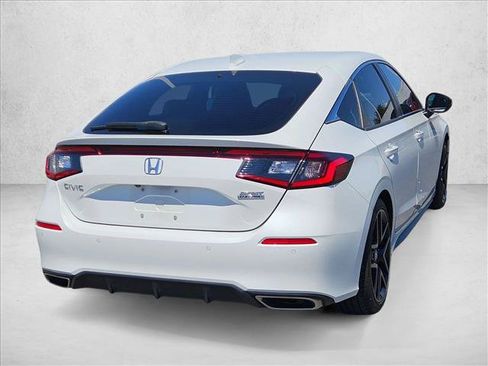 Used 2023 Honda Civic Sport Touring image 5