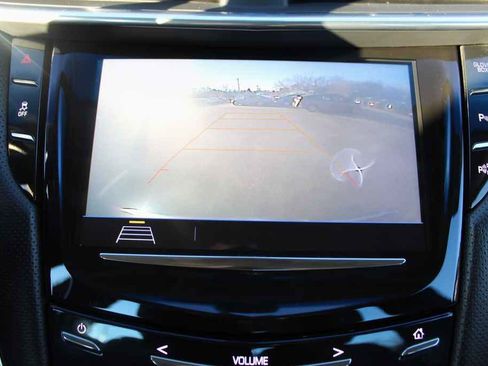 Used 2019 Cadillac XTS Luxury image 22