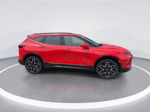 Used 2023 Chevrolet Blazer RS w/ Driver Confidence II Package FWD image 8
