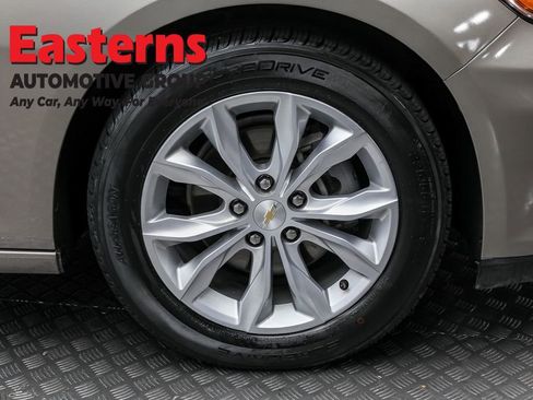 Used 2024 Chevrolet Malibu LT image 30