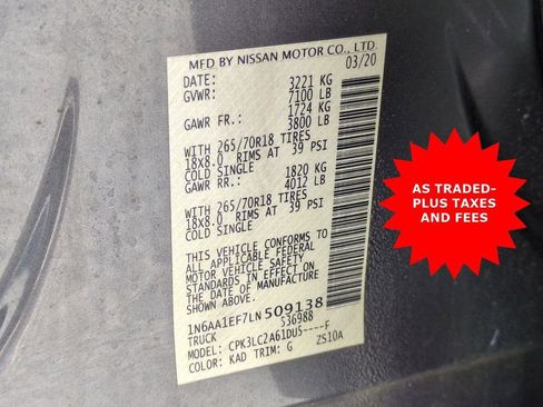 Used 2020 Nissan Titan SV w/ SV Convenience Package image 32