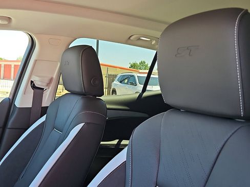 New 2026 Buick Envision Sport Touring AWD/4WD image 11