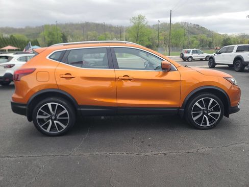 Used 2017 Nissan Rogue Sport SL w/ SL Premium Package image 10