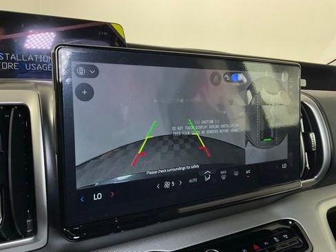 New 2025 Ford Expedition Active image 24