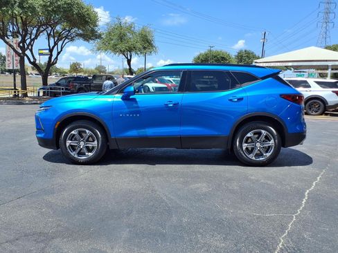 Used 2024 Chevrolet Blazer LT w/ Convenience Package FWD image 9