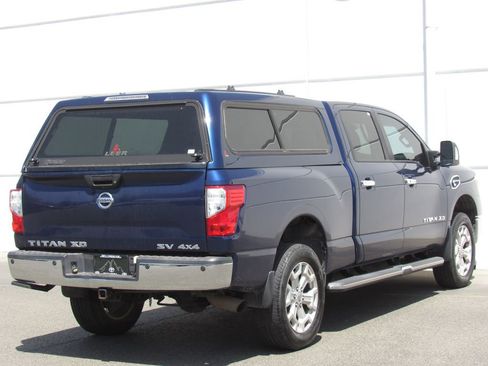 Used 2016 Nissan Titan SV AWD/4WD image 6