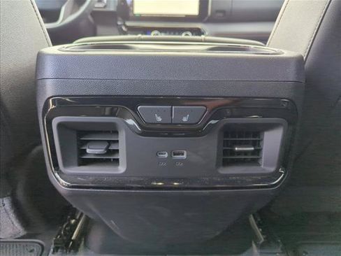 Used 2024 GMC Sierra 1500 AT4 w/ Technology Package AWD/4WD image 21