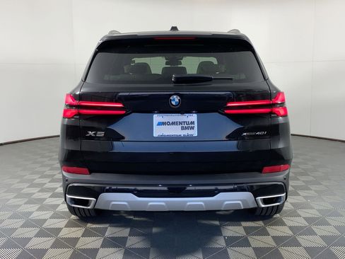 Used 2026 BMW X5 xDrive40i w/ Climate Comfort Package image 8