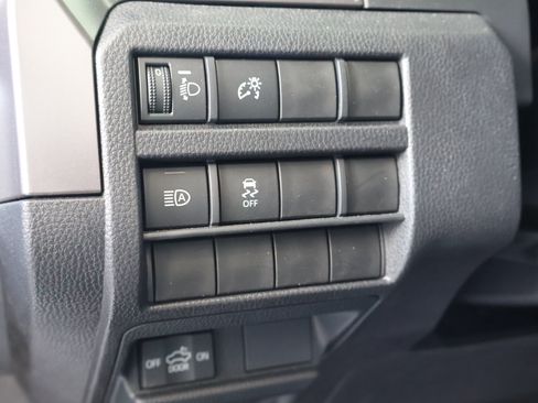 Used 2026 Toyota Tacoma SR5 AWD/4WD image 21