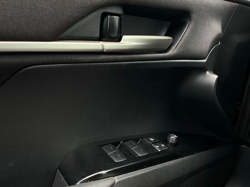 Used 2025 Toyota Camry LE image 20