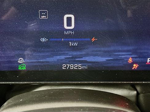 Used 2024 Chevrolet Blazer EV LT AWD/4WD image 19