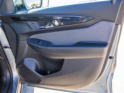 New 2025 Chevrolet TrailBlazer LT w/ Convenience Package image 14