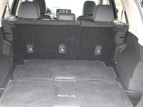 Certified 2023 Nissan Rogue SL w/ SL Premium Package AWD/4WD image 5