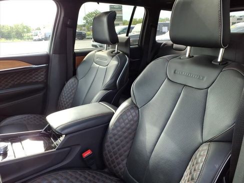 Certified 2023 Jeep Grand Cherokee Summit AWD/4WD image 10