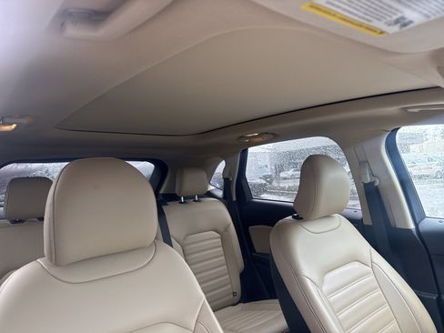 Used 2019 Ford Edge SEL w/ Equipment Group 201A image 12