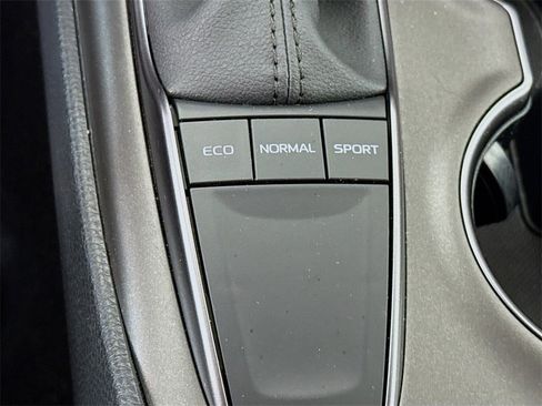 Certified 2023 Toyota Camry SE image 11