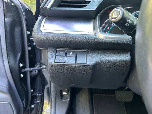 Used 2016 Honda Civic Touring image 23