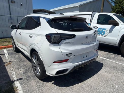 Used 2024 Buick Encore GX Avenir w/ Avenir Technology Package FWD image 7