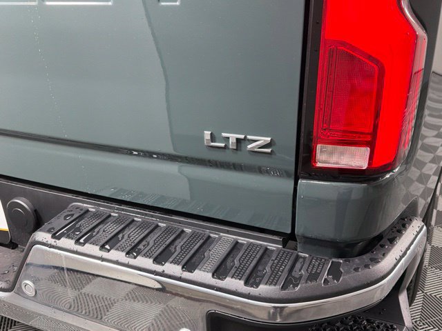 Used 2026 Chevrolet Silverado 2500 LTZ w/ LTZ Premium Package AWD/4WD image 7