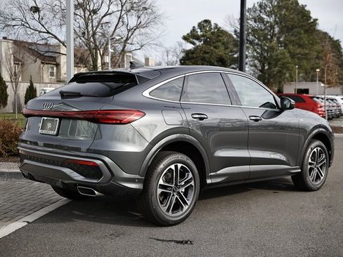 New 2025 Audi Q5 Premium image 7
