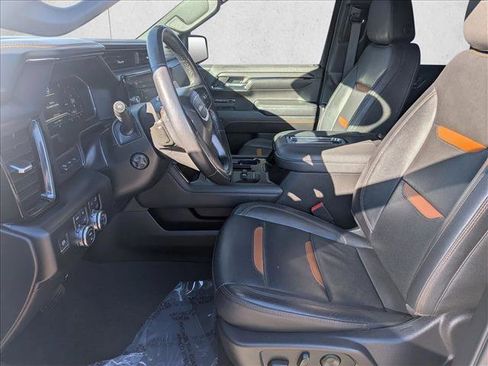 Used 2022 GMC Sierra 1500 AT4 w/ AT4 Premium Package image 11