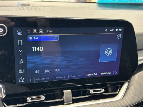Used 2026 Chevrolet Equinox LT AWD/4WD image 19