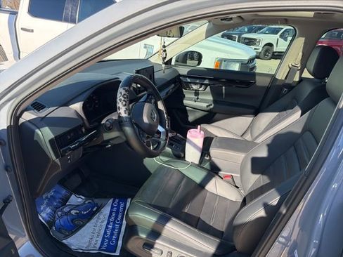 Used 2025 Honda CR-V EX-L image 6