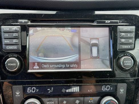 Used 2017 Nissan Rogue SL w/ SL Premium Package AWD/4WD image 16