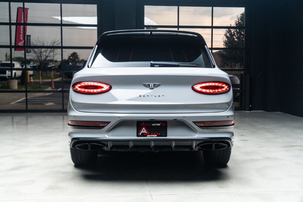 Used 2022 Bentley Bentayga AWD/4WD image 15