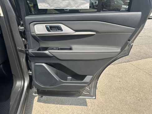 New 2025 Ford Explorer Active w/ Active Comfort Package image 39