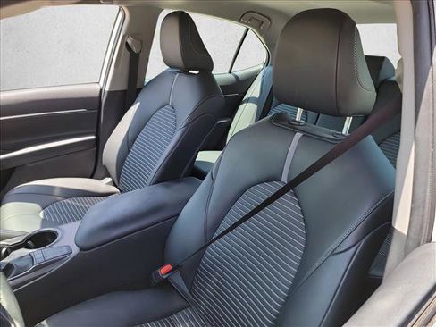 Used 2023 Toyota Camry SE FWD image 13