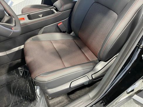 New 2026 Nissan Kicks SR image 12