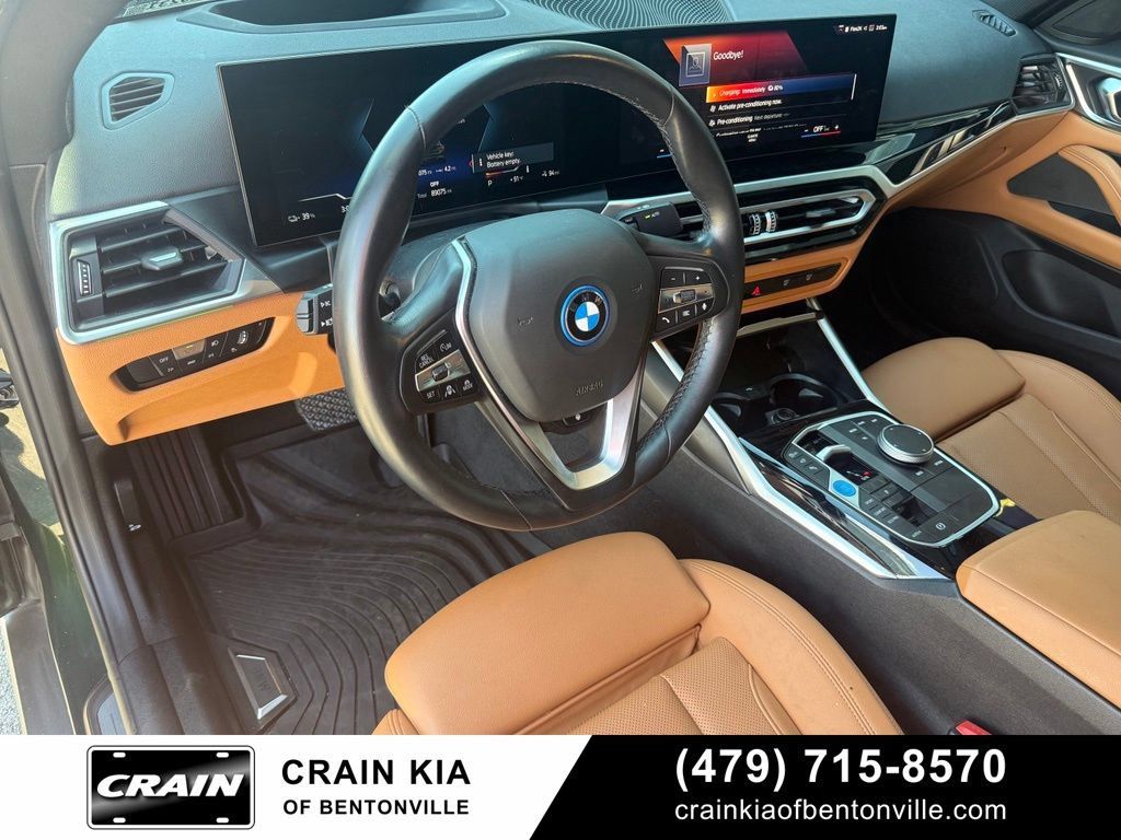 Used 2023 BMW i4 eDrive40 RWD image 9