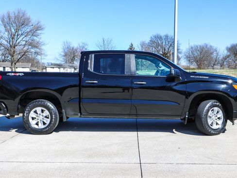 Used 2022 Chevrolet Silverado 1500 W/T w/ WT Value Package image 5