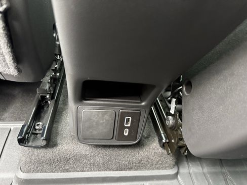 Used 2023 Buick Encore GX Select w/ Sport Touring Package image 29