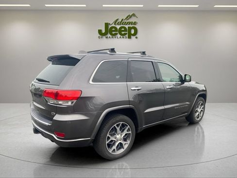 Used 2019 Jeep Grand Cherokee Overland AWD/4WD image 10