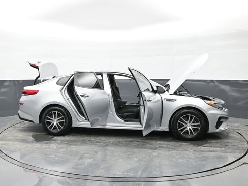 Used 2020 Kia Optima LX image 47